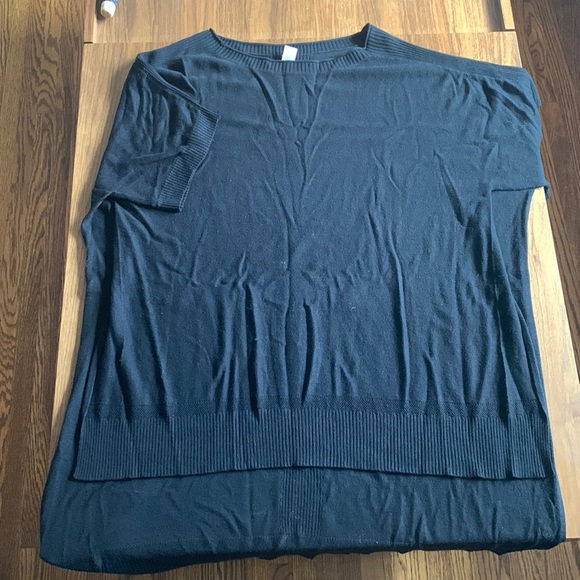 Lululemon Knit Short Sleeve Poncho - Picture 1 of 1